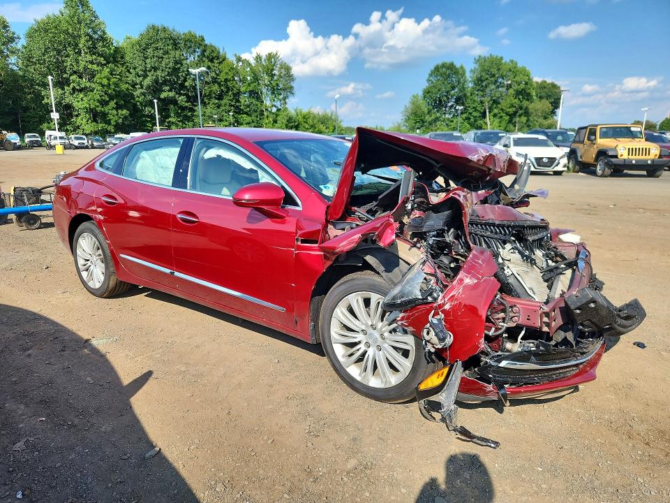 62481806 :رقم المزاد ، 1G4ZP5SZ3JU117783 vin ، 2018 Buick Lacrosse مزاد بيع