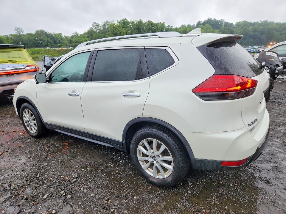 Продажа на аукционе авто 2017 Nissan Rogue, vin: KNMAT2MV2HP601331, номер лота: 62129566