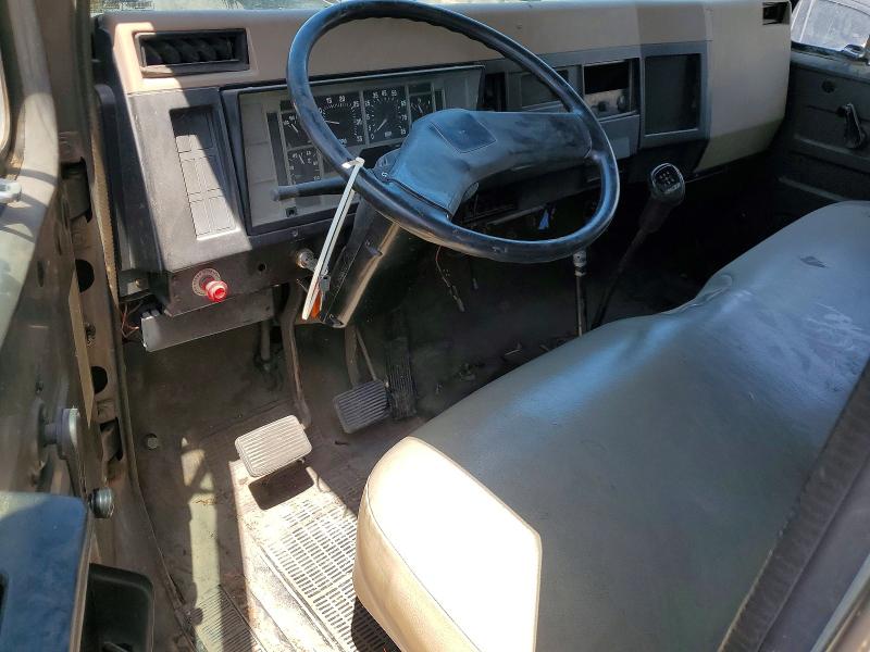 61868536 :رقم المزاد ، 1HTSCABM3SH606907 vin ، 1995 International 4000 مزاد بيع
