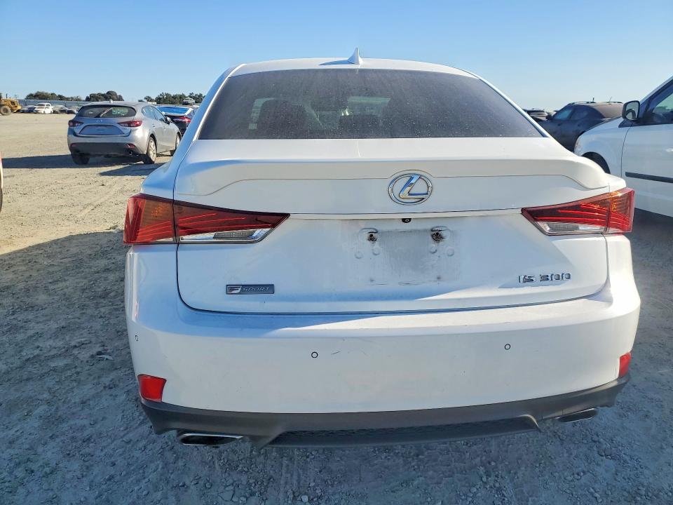 Продажа на аукционе авто 2018 Lexus Is, vin: JTHBA1D20J5081320, номер лота: 61947746