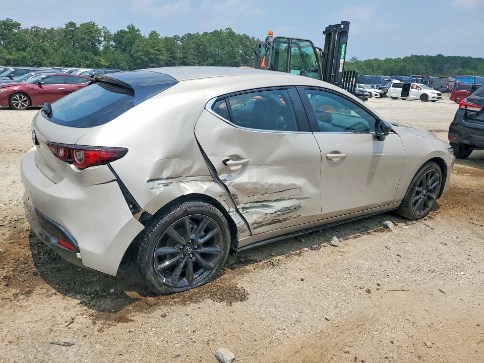 Продаж на аукціоні авто 2026 Mazda 3, vin: JM1BPAKL6T1853857, номер лоту: 63172106