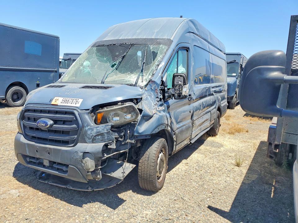 59667876 :رقم المزاد ، 1FTBR3X85LKA28140 vin ، 2020 Ford Transit مزاد بيع