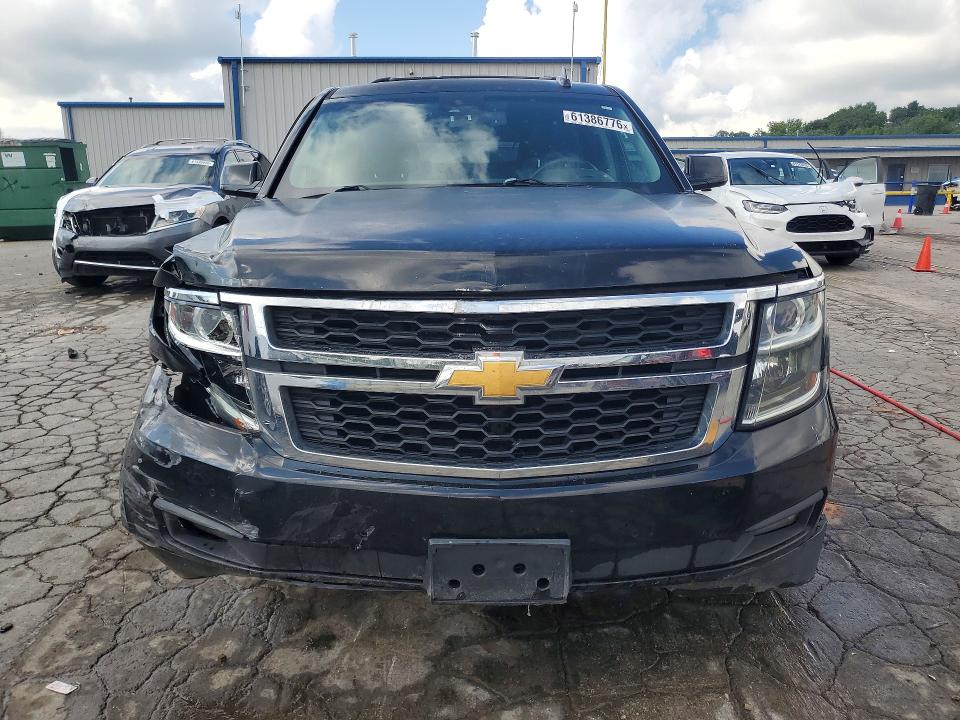 Продажа на аукционе авто 2017 Chevrolet Suburban, vin: 1GNSKHKC2HR173381, номер лота: 61386776