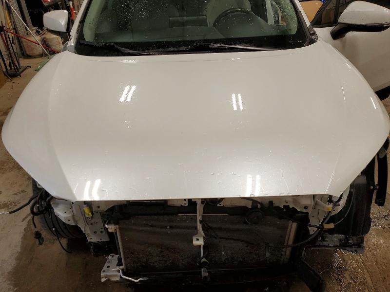 2022 Toyota Corolla Cross მანქანა იყიდება აუქციონზე, vin: 7MUCAABG8NV039004, აუქციონის ნომერი: 59985406