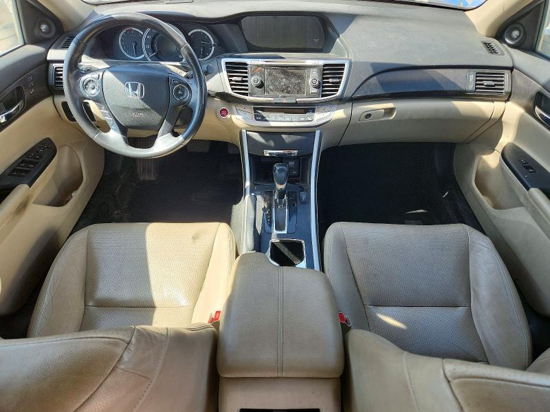 60629556 :رقم المزاد ، 1HGCR2F83FA010764 vin ، 2015 Honda Accord مزاد بيع
