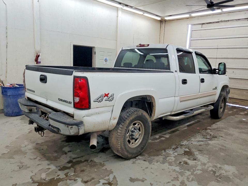 59877926 :رقم المزاد ، 1GCHK23144F102126 vin ، 2004 Chevrolet Silverado مزاد بيع