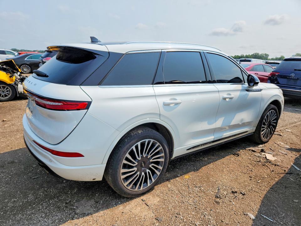 62594446 :رقم المزاد ، 5LMTJ5DZ8MUL24692 vin ، 2021 Lincoln Corsair مزاد بيع