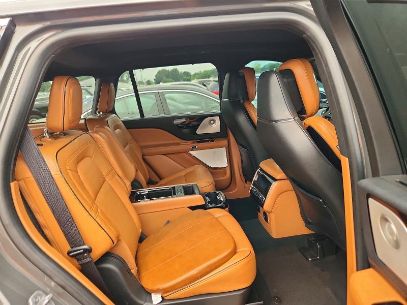 60385576 :رقم المزاد ، 5LM5J9XC4NGL03619 vin ، 2022 Lincoln Aviator مزاد بيع