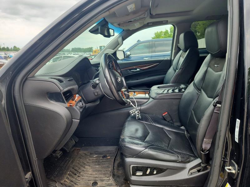 60680596 :رقم المزاد ، 1GYS3HKJ0FR250700 vin ، 2021 Cadillac Escalade مزاد بيع