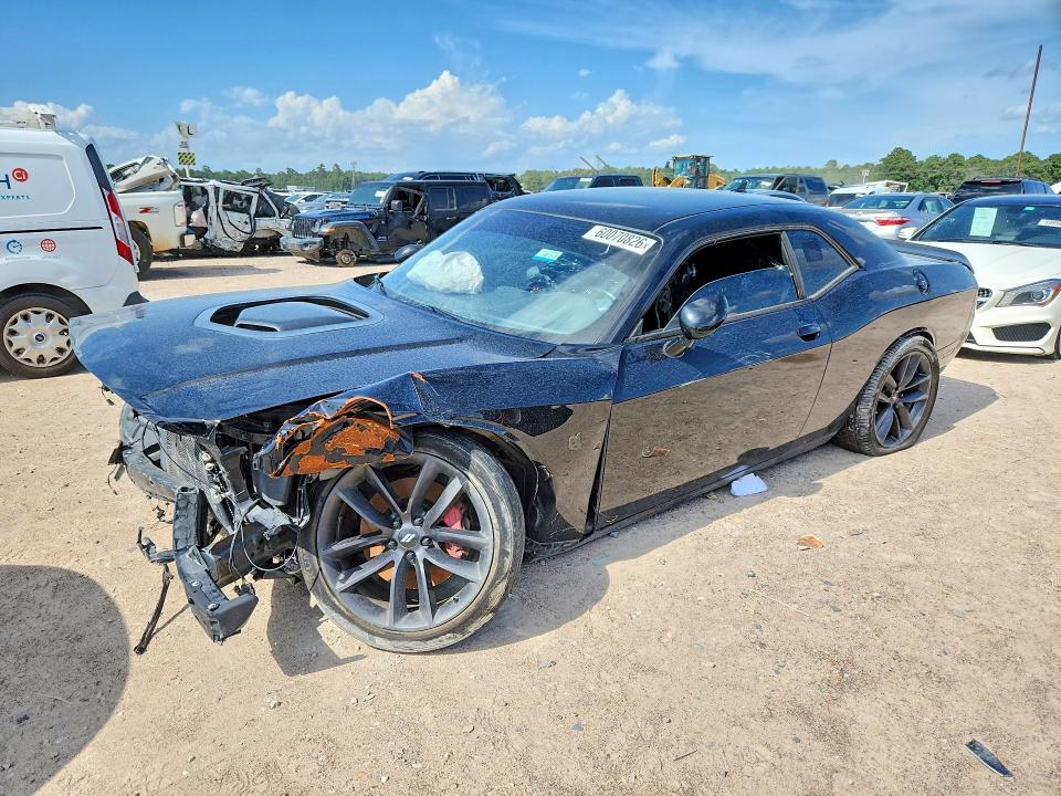 60070826 :رقم المزاد ، 2C3CDZFJ1KH702157 vin ، 2019 Dodge Challenger مزاد بيع