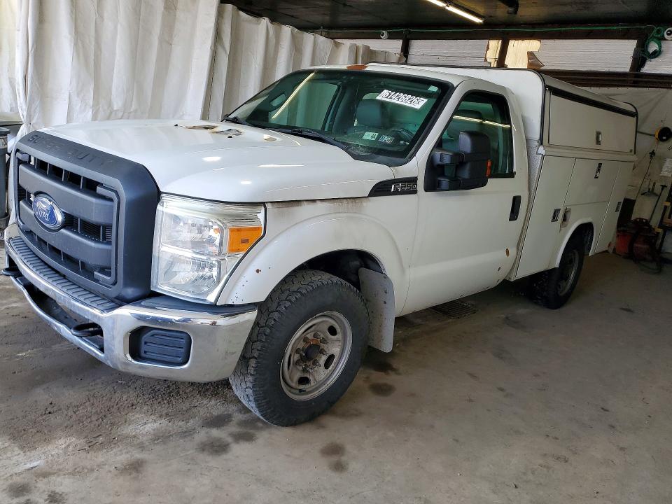 61426826 :رقم المزاد ، 1FTBF2A66FEA80082 vin ، 2015 Ford F250 مزاد بيع