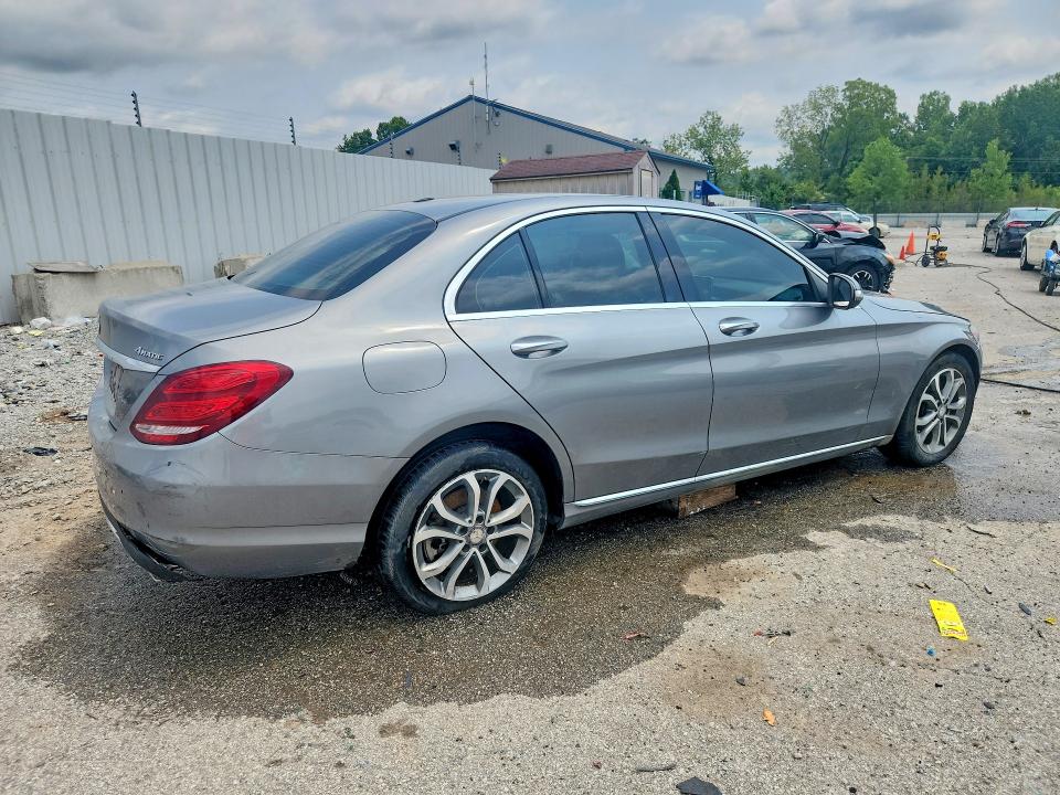 62654566 :رقم المزاد ، 55SWF4KB7FU055472 vin ، 2015 Mercedes-benz C مزاد بيع