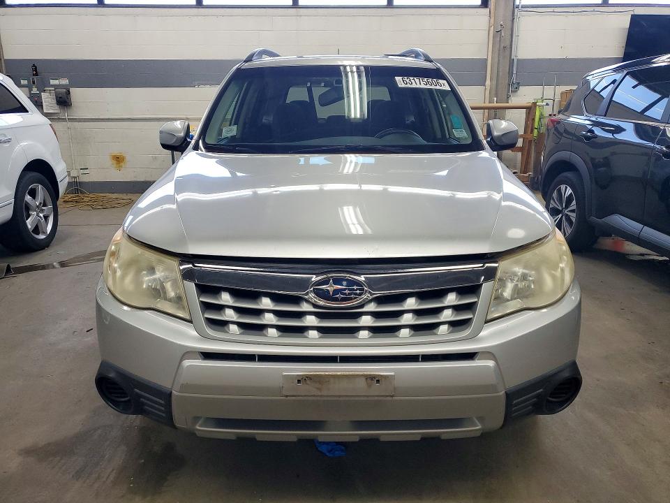 2011 Subaru Forester მანქანა იყიდება აუქციონზე, vin: JF2SHBDC4BH730128, აუქციონის ნომერი: 63175606