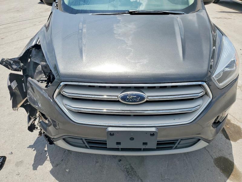 2018 Ford Escape მანქანა იყიდება აუქციონზე, vin: 1FMCU9HD0JUC87231, აუქციონის ნომერი: 59881276