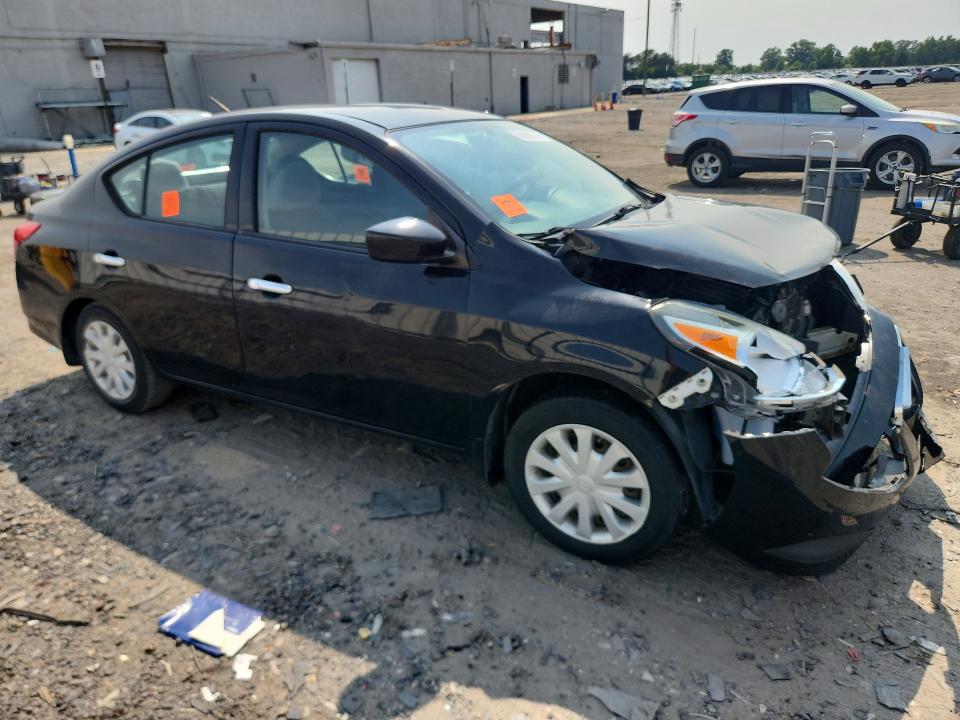 60690976 :رقم المزاد ، 3N1CN7AP9GL881106 vin ، 2016 Nissan Versa مزاد بيع