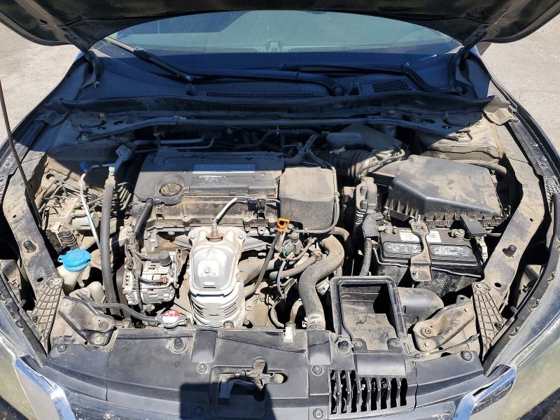 60032746 :رقم المزاد ، 1HGCR2F53FA102608 vin ، 2015 Honda Accord مزاد بيع