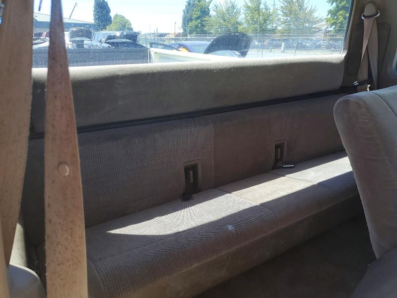 1995 Ford F250 მანქანა იყიდება აუქციონზე, vin: 1FTHX26H4SKA51421, აუქციონის ნომერი: 61041456