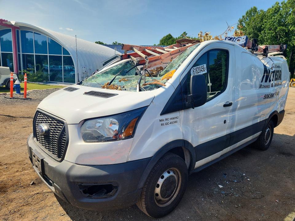 61820456 :رقم المزاد ، 1FTBR1Y88PKB55652 vin ، 2023 Ford Transit مزاد بيع