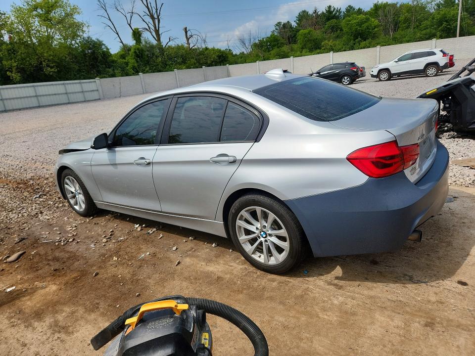 2016 Bmw 320 მანქანა იყიდება აუქციონზე, vin: WBA8E5G55GNT93104, აუქციონის ნომერი: 62274336