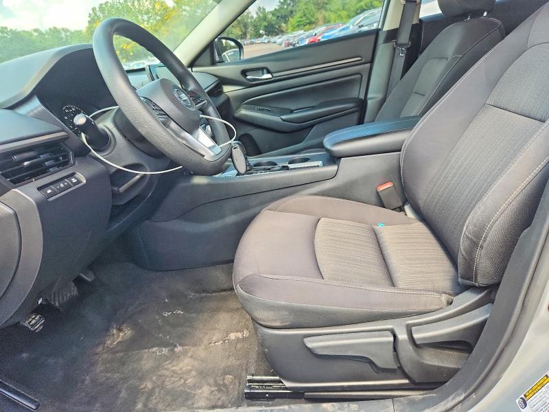 62331136 :رقم المزاد ، 1N4BL4BV7MN365063 vin ، 2021 Nissan Altima مزاد بيع