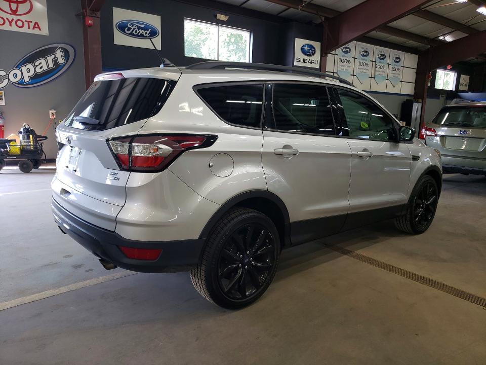 59972466 :رقم المزاد ، 1FMCU9GDXJUB01163 vin ، 2018 Ford Escape مزاد بيع