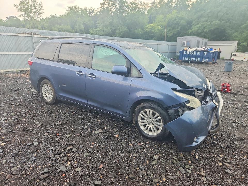 Продаж на аукціоні авто 2015 Toyota Sienna, vin: 5TDYK3DC0FS549948, номер лоту: 61745956