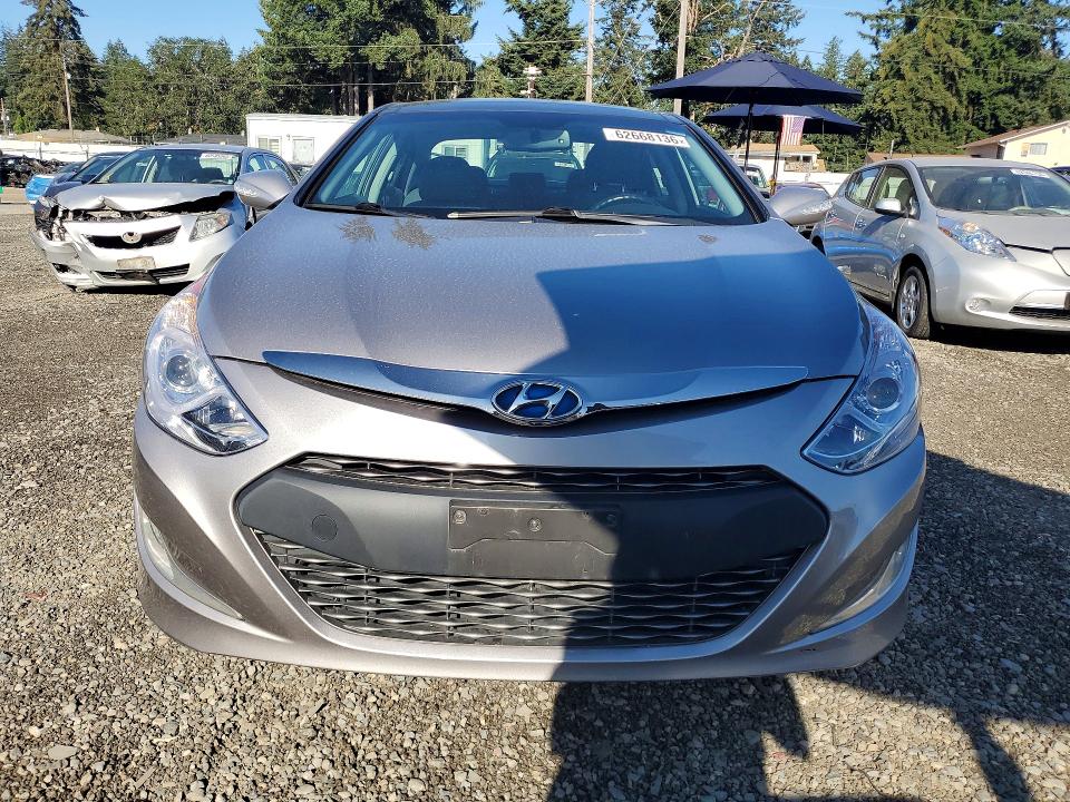 2014 Hyundai Sonata მანქანა იყიდება აუქციონზე, vin: KMHEC4A49EA105526, აუქციონის ნომერი: 62668136