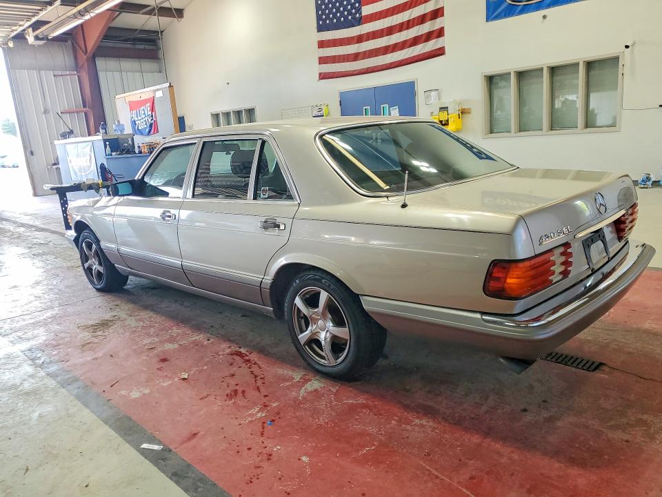 62279986 :رقم المزاد ، WDBCA35D7HA353640 vin ، 1987 Mercedes-benz 420 مزاد بيع