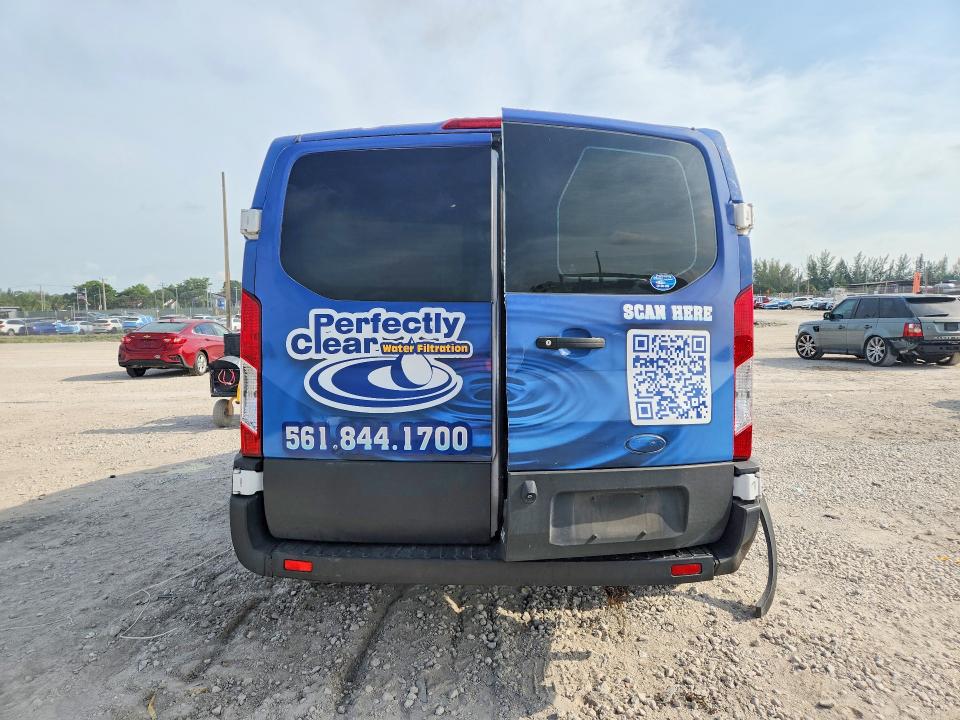 62925176 :رقم المزاد ، 1FTBR1Y80MKA92283 vin ، 2021 Ford Transit مزاد بيع
