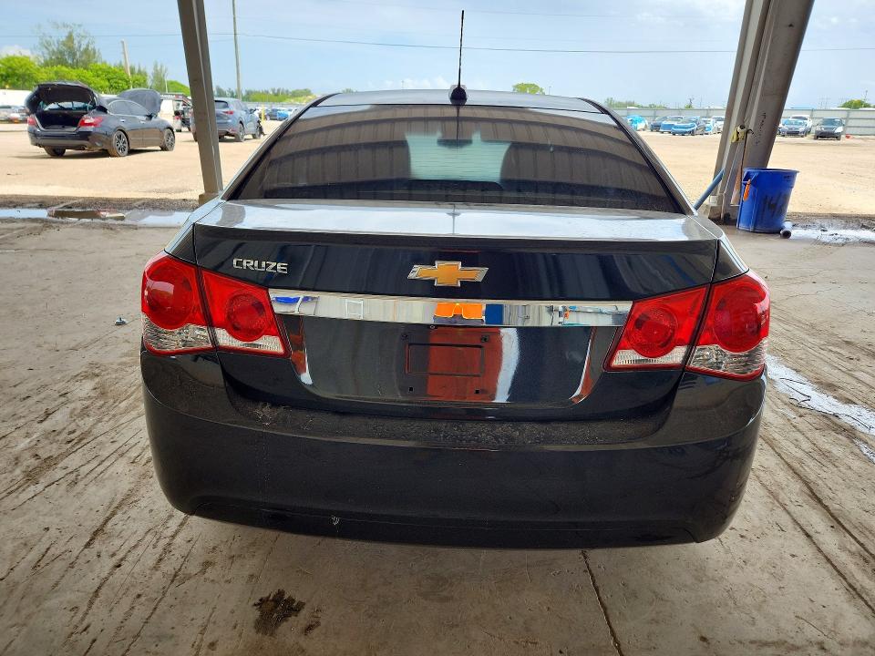 62652026 :رقم المزاد ، 1G1PE5SB7F7139112 vin ، 2015 Chevrolet Cruze مزاد بيع