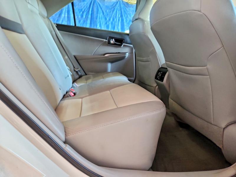 61748716 :رقم المزاد ، 4T4BF1FK8CR261350 vin ، 2012 Toyota Camry مزاد بيع