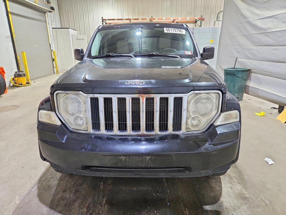 60179796 :رقم المزاد ، 1J8GN58K59W528333 vin ، 2009 Jeep Liberty مزاد بيع