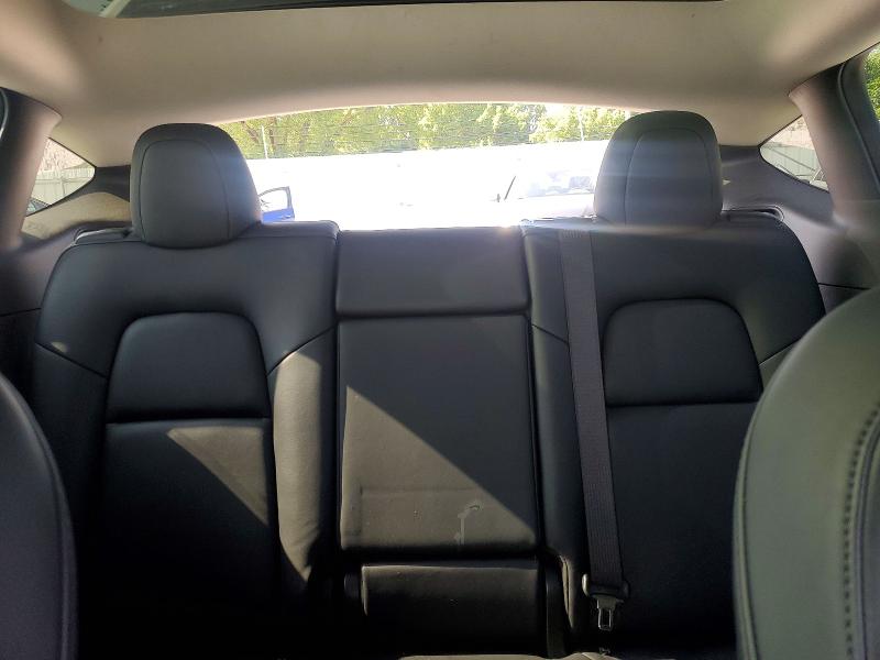 58036256 :رقم المزاد ، 5YJYGDEE2LF015437 vin ، 2020 Tesla Model Y مزاد بيع