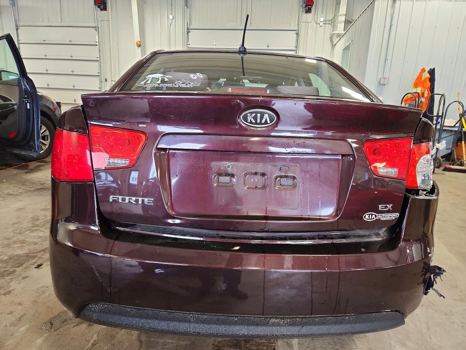 2011 Kia Forte მანქანა იყიდება აუქციონზე, vin: KNAFU4A24B5389105, აუქციონის ნომერი: 62564946