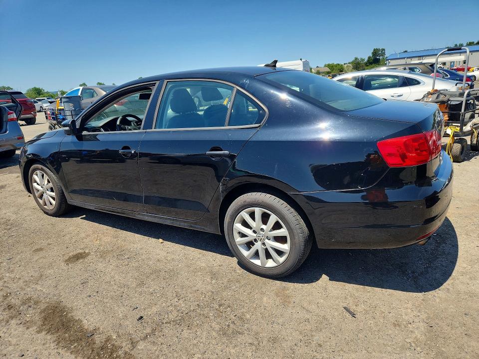 61430066 :رقم المزاد ، 3VWDP7AJ2CM338737 vin ، 2012 Volkswagen Jetta مزاد بيع