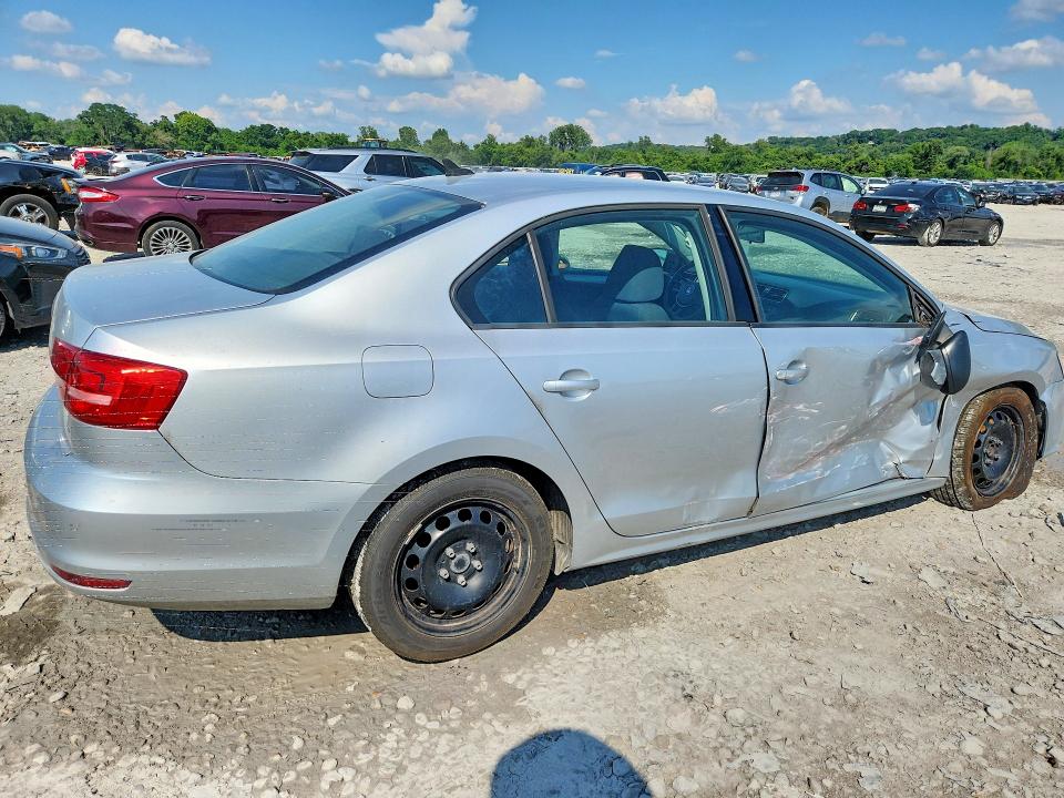 60070316 :رقم المزاد ، 3VWLA7AJ0FM263246 vin ، 2015 Volkswagen Jetta مزاد بيع