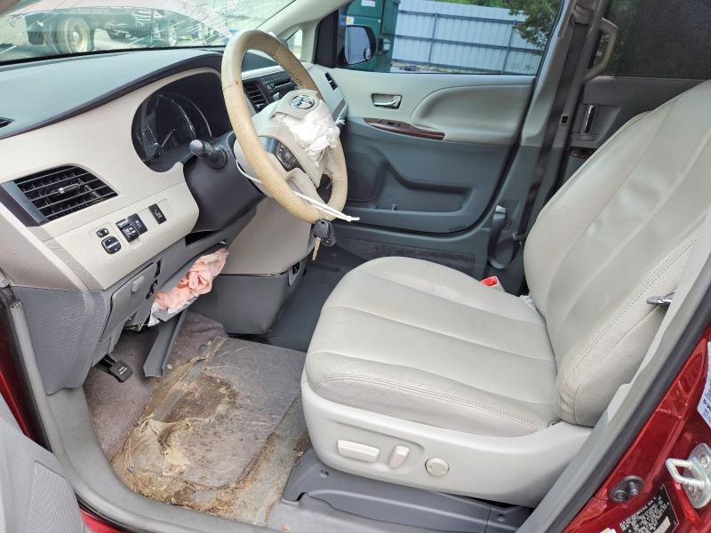 61295096 :رقم المزاد ، 5TDYK3DC5ES455935 vin ، 2014 Toyota Sienna مزاد بيع