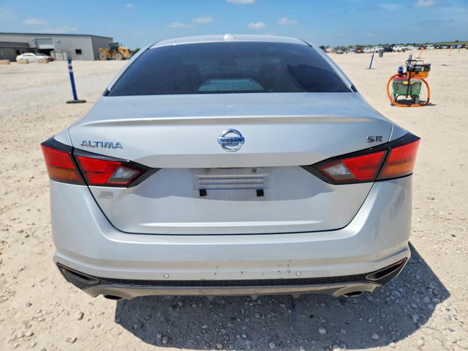 63415476 :رقم المزاد ، 1N4BL4CV5NN401932 vin ، 2022 Nissan Altima مزاد بيع