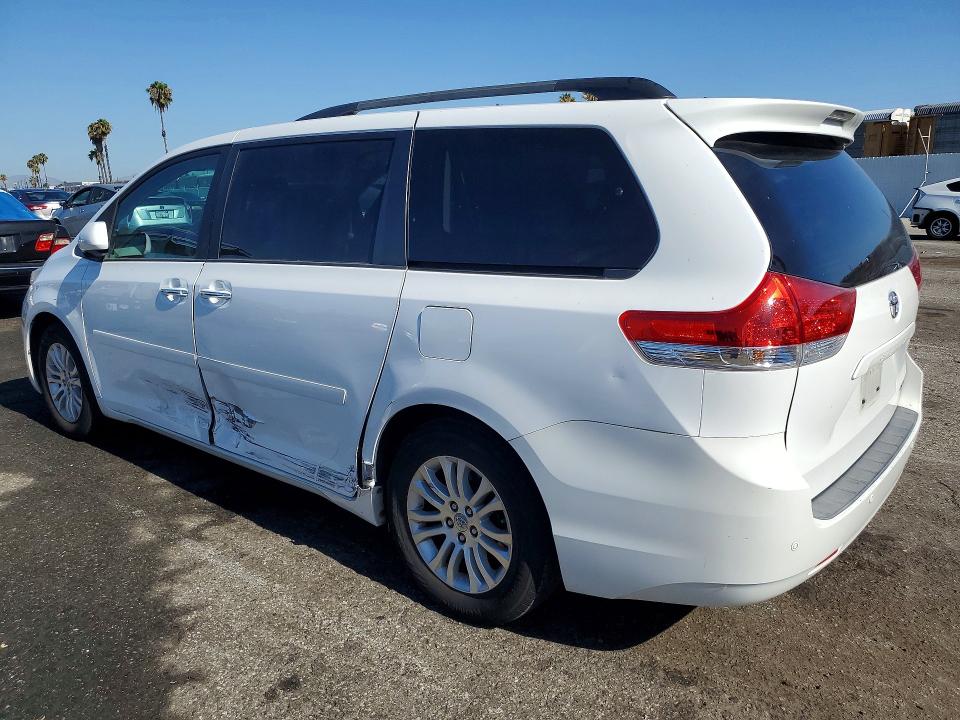 Aukcja sprzedaży 2014 Toyota Sienna, vin: 5TDYK3DC8ES422136, numer aukcji: 61052816