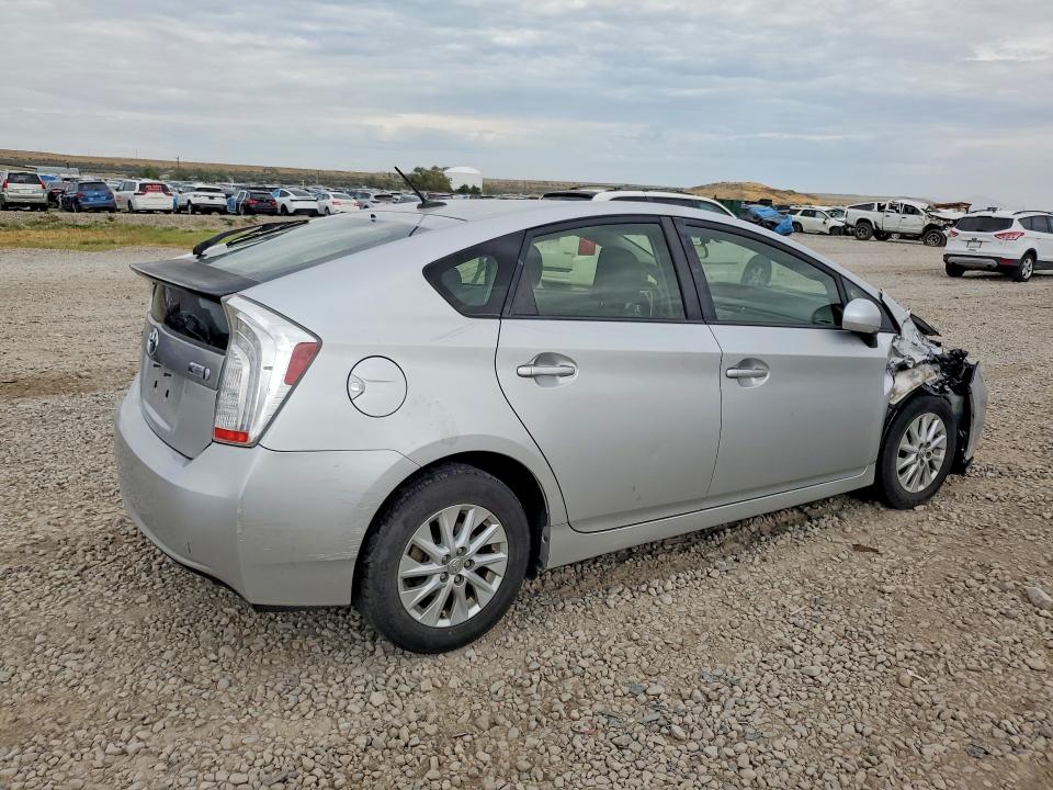 Продаж на аукціоні авто 2014 Toyota Prius Plug-in Hybrid, vin: JTDKN3DP0E3051863, номер лоту: 62015816