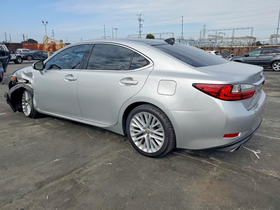 2017 Lexus Es მანქანა იყიდება აუქციონზე, vin: 58ABK1GG8HU064288, აუქციონის ნომერი: 60992066