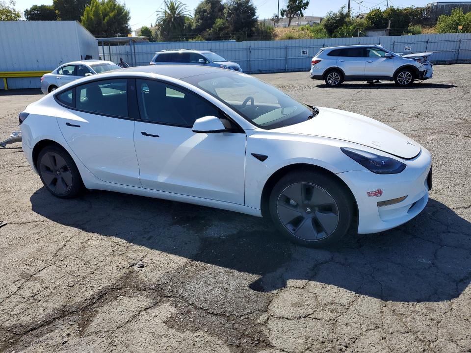 Продажа на аукционе авто 2023 Tesla Model 3, vin: 5YJ3E1EA3PF513051, номер лота: 58998056