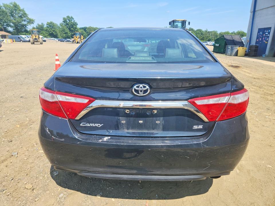 62056586 :رقم المزاد ، 4T1BF1FK2FU031236 vin ، 2015 Toyota Camry مزاد بيع