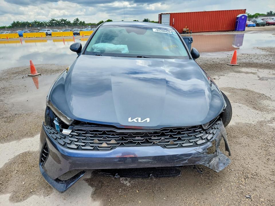 62206426 :رقم المزاد ، 5XXG14J22PG226570 vin ، 2023 Kia K5 مزاد بيع