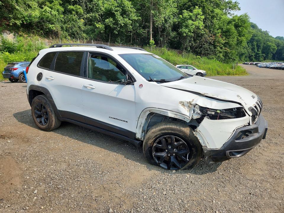 Продажа на аукционе авто 2015 Jeep Cherokee, vin: 1C4PJMBS3FW641571, номер лота: 62952076