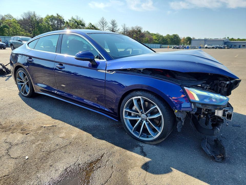 63359426 :رقم المزاد ، WAUFACF51MA001215 vin ، 2021 Audi A5 مزاد بيع