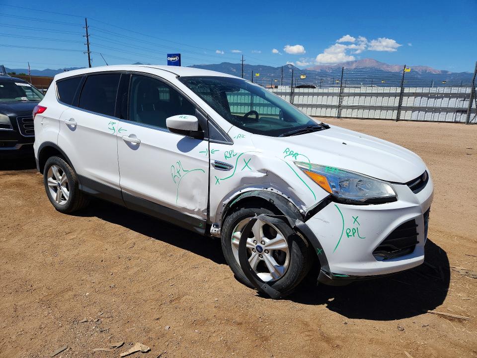 60889356 :رقم المزاد ، 1FMCU9G99FUA81491 vin ، 2015 Ford Escape مزاد بيع