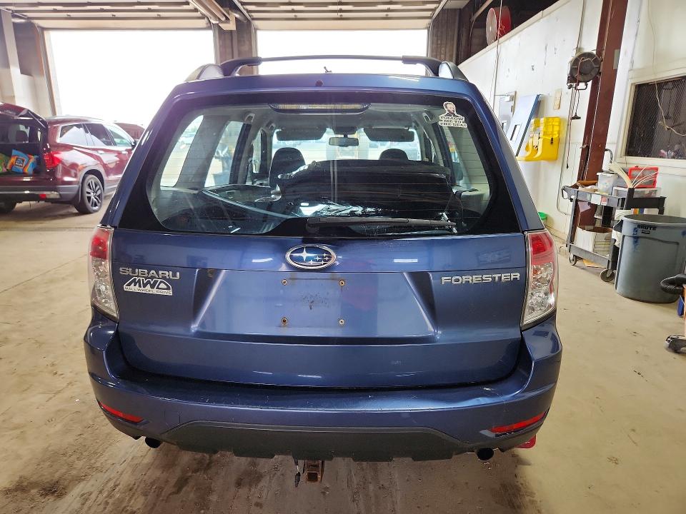 59814106 :رقم المزاد ، JF2SHBBC3BG750945 vin ، 2011 Subaru Forester مزاد بيع