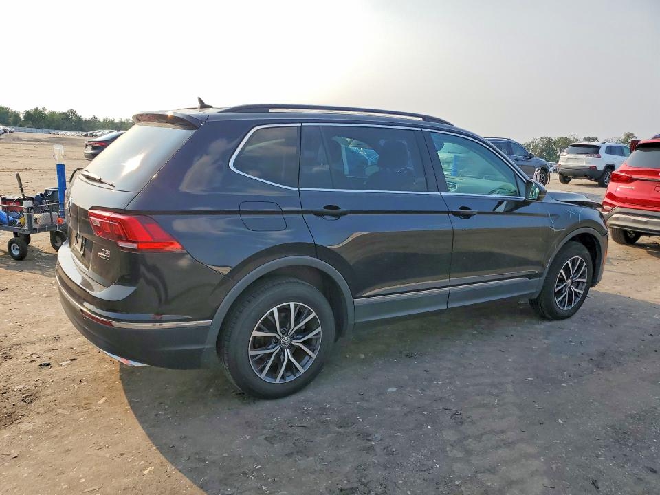 Продажа на аукционе авто 2020 Volkswagen Tiguan, vin: 3VV2B7AX2LM154011, номер лота: 62493596