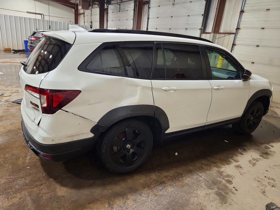Продажа на аукционе авто 2022 Honda Pilot, vin: 5FNYF6H81NB031541, номер лота: 60075246